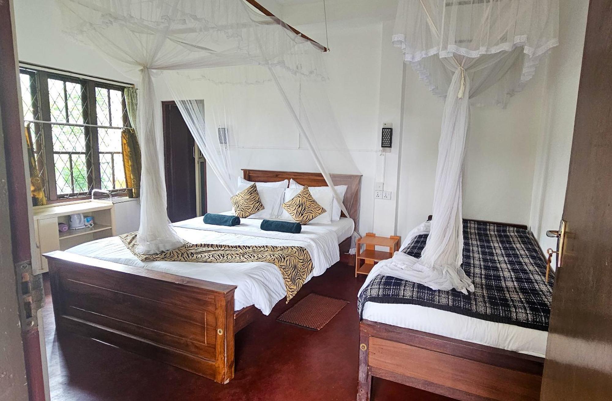 Hilltop Guest House Ella Room photo
